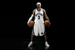 体育赛事-体育大乱炖，国王备战NBA，本菲卡瞄向CBA，阿森纳手感冰凉
